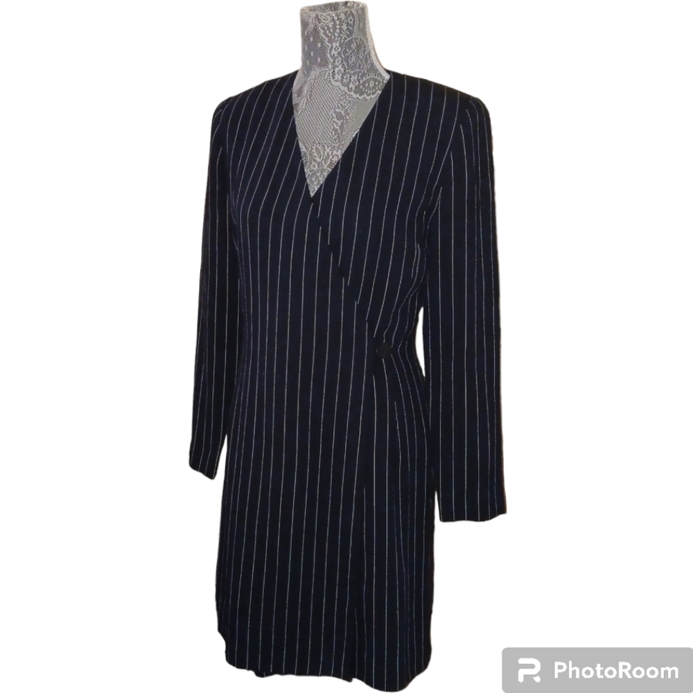 Ann Taylor Pinstripe Coat Dress in Dark Navy Size 6 - Picture 2 of 7